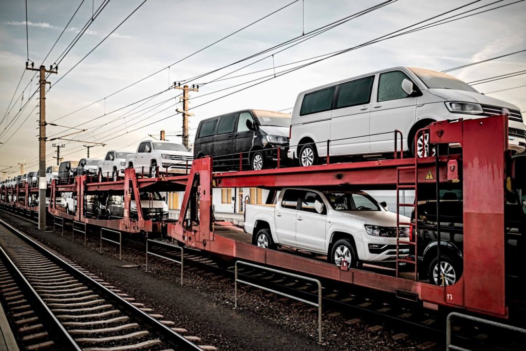 Car shipping in train