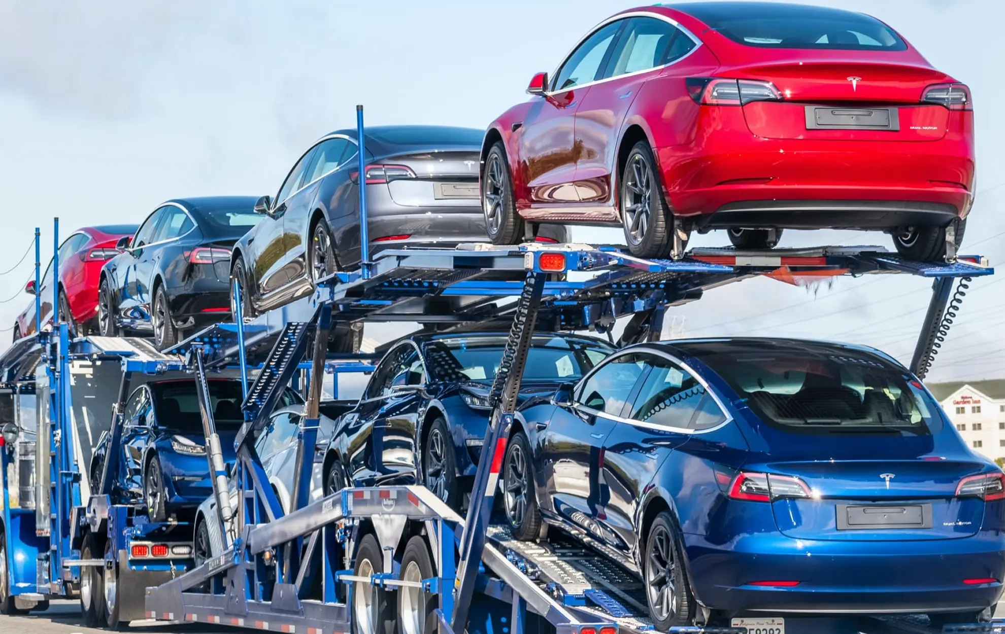 Professional auto transport service for city-to-city moves