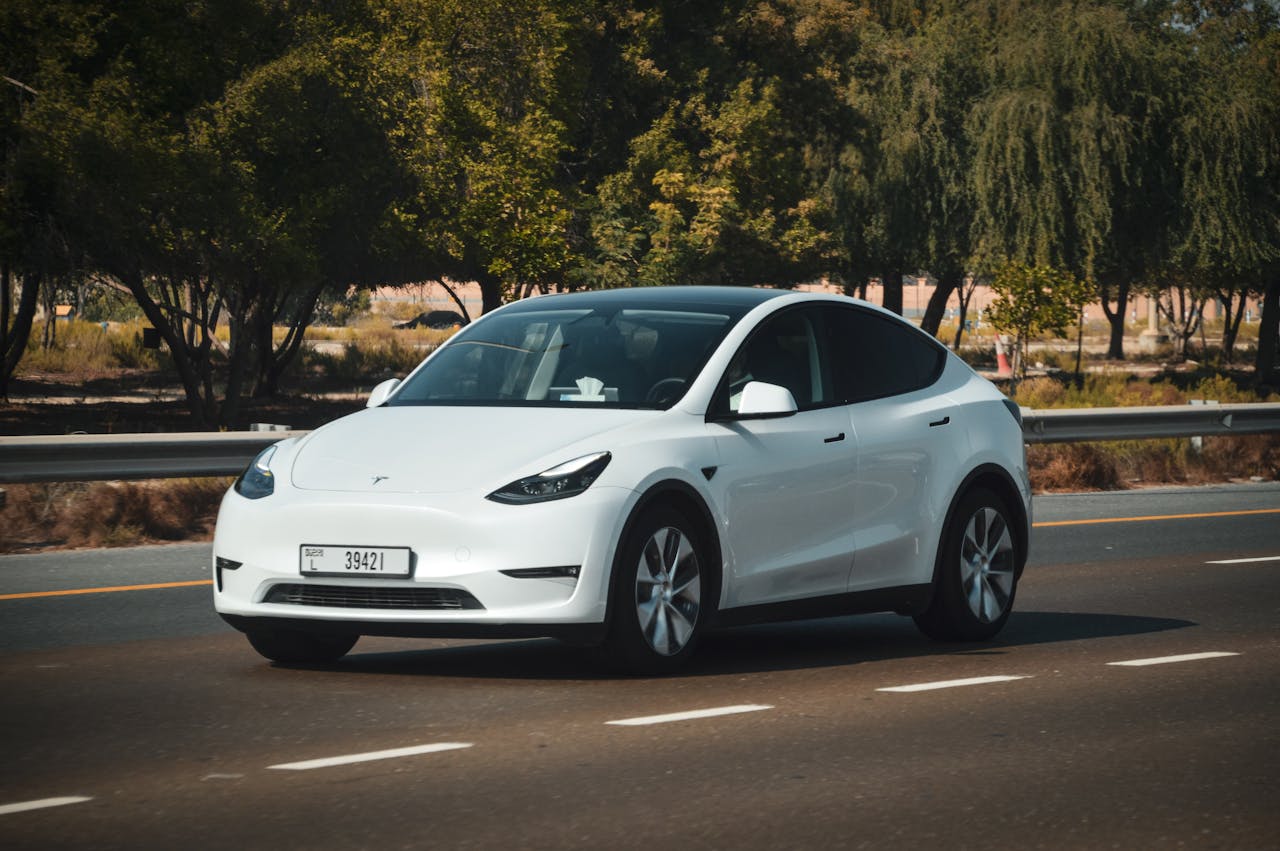 shipping electric cars​